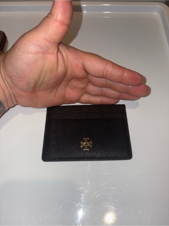 Tory Burch Handbags - Tory Burch Black Saffiano Leather Card Holder with Gold Logo